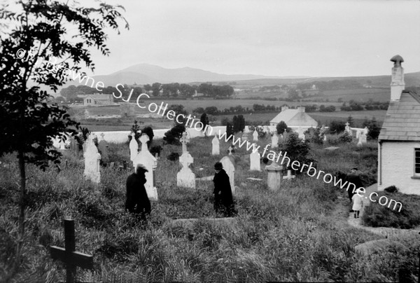 CARNDONAGH : CATHOLIC GRAVEYARD